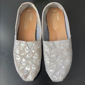 Toms Metallic Canvass Feather Classic Slip-On